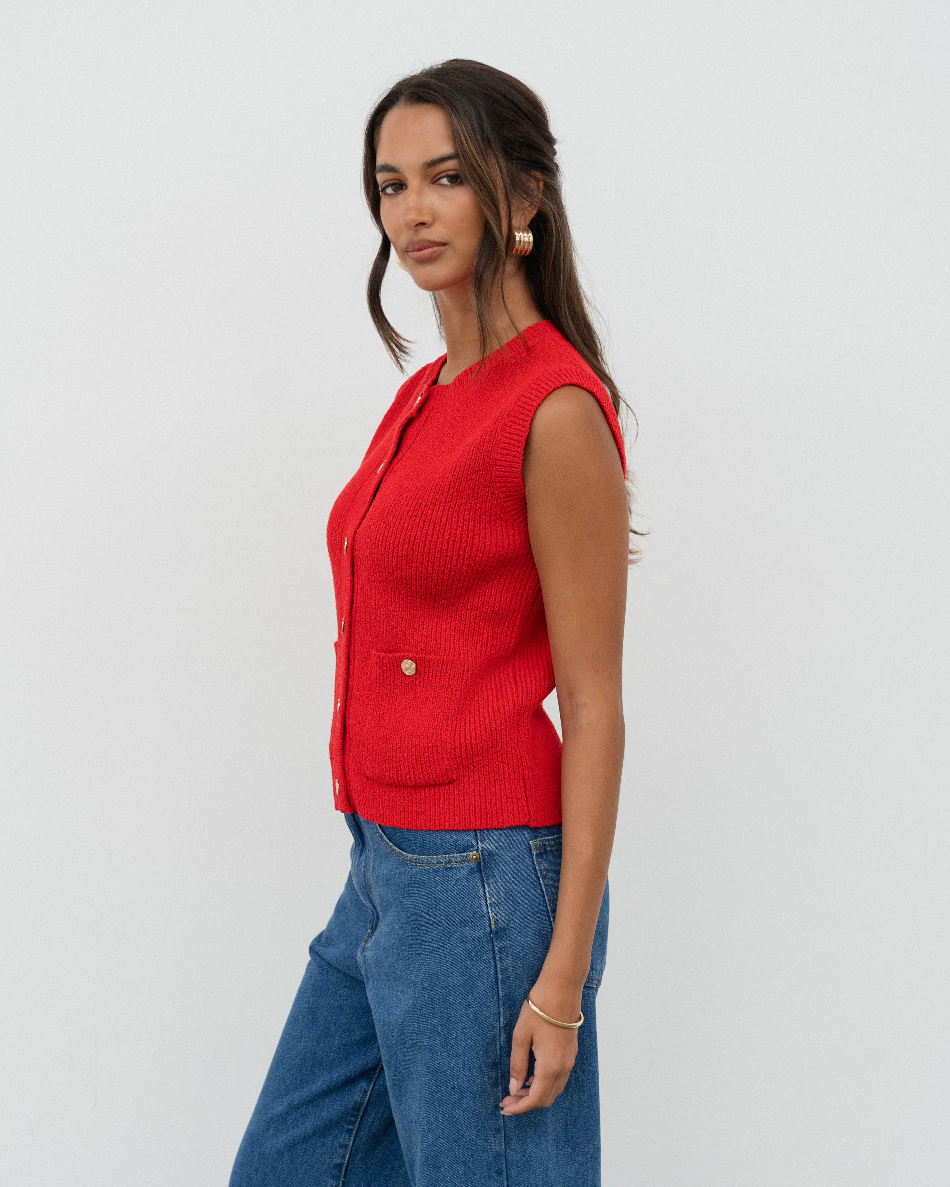 ELA KNIT VEST - Red