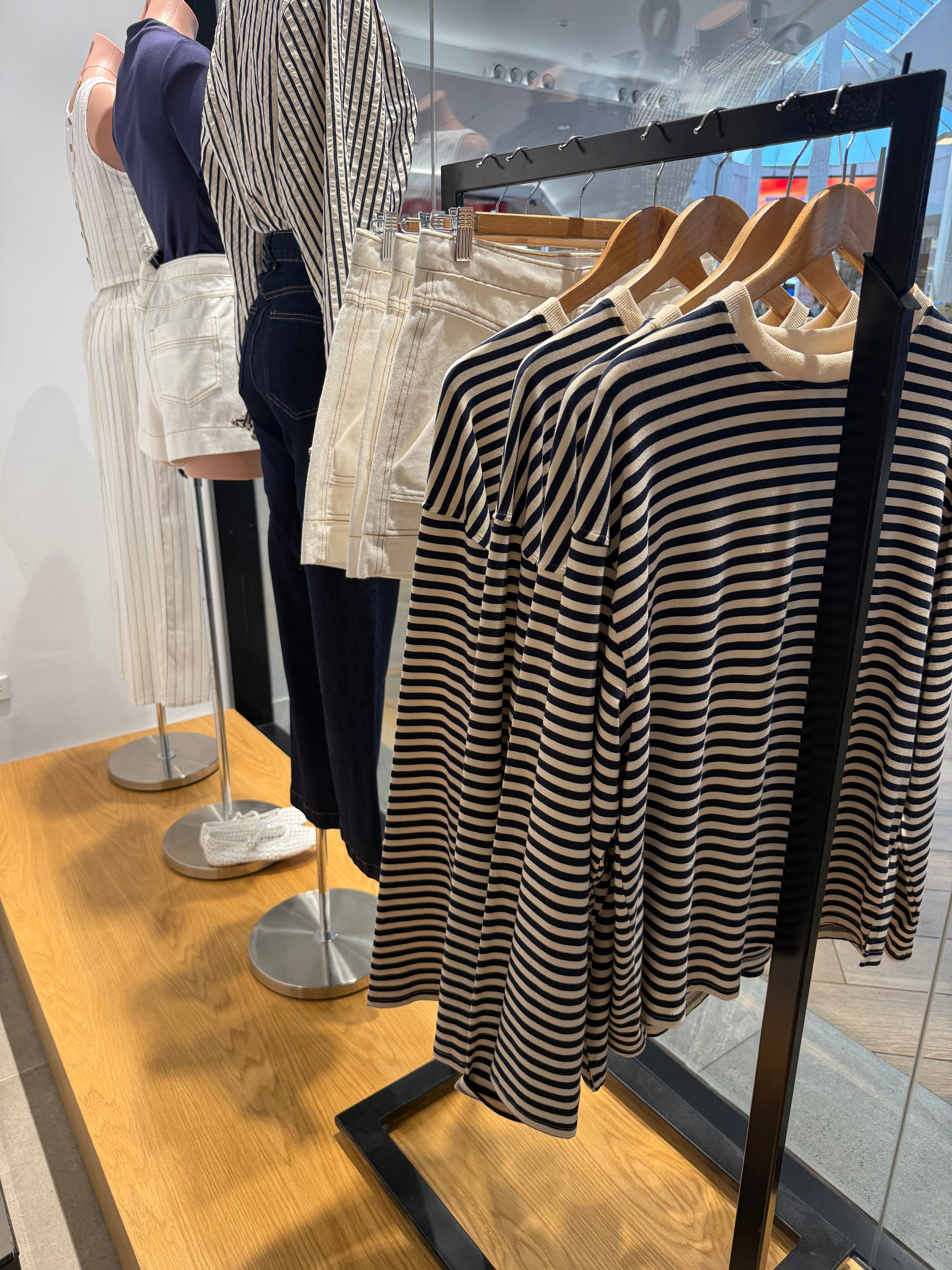 COASTAL LINES LONG SLEEVE TOP - Navy Ivory stripes