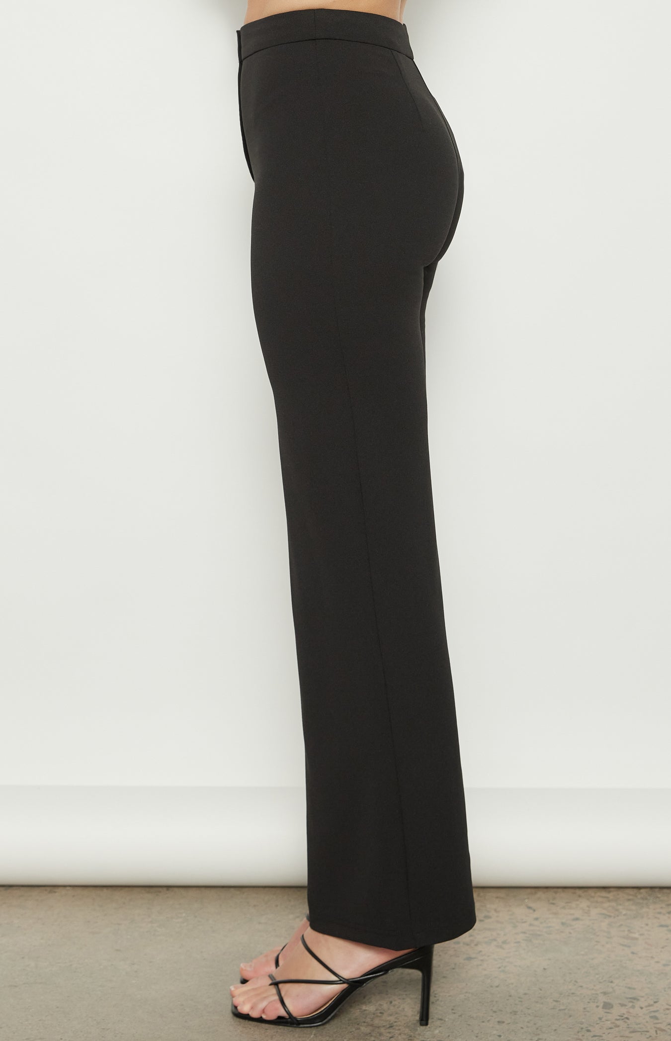 KARAH STRAIGHT LEG PANTS - Black