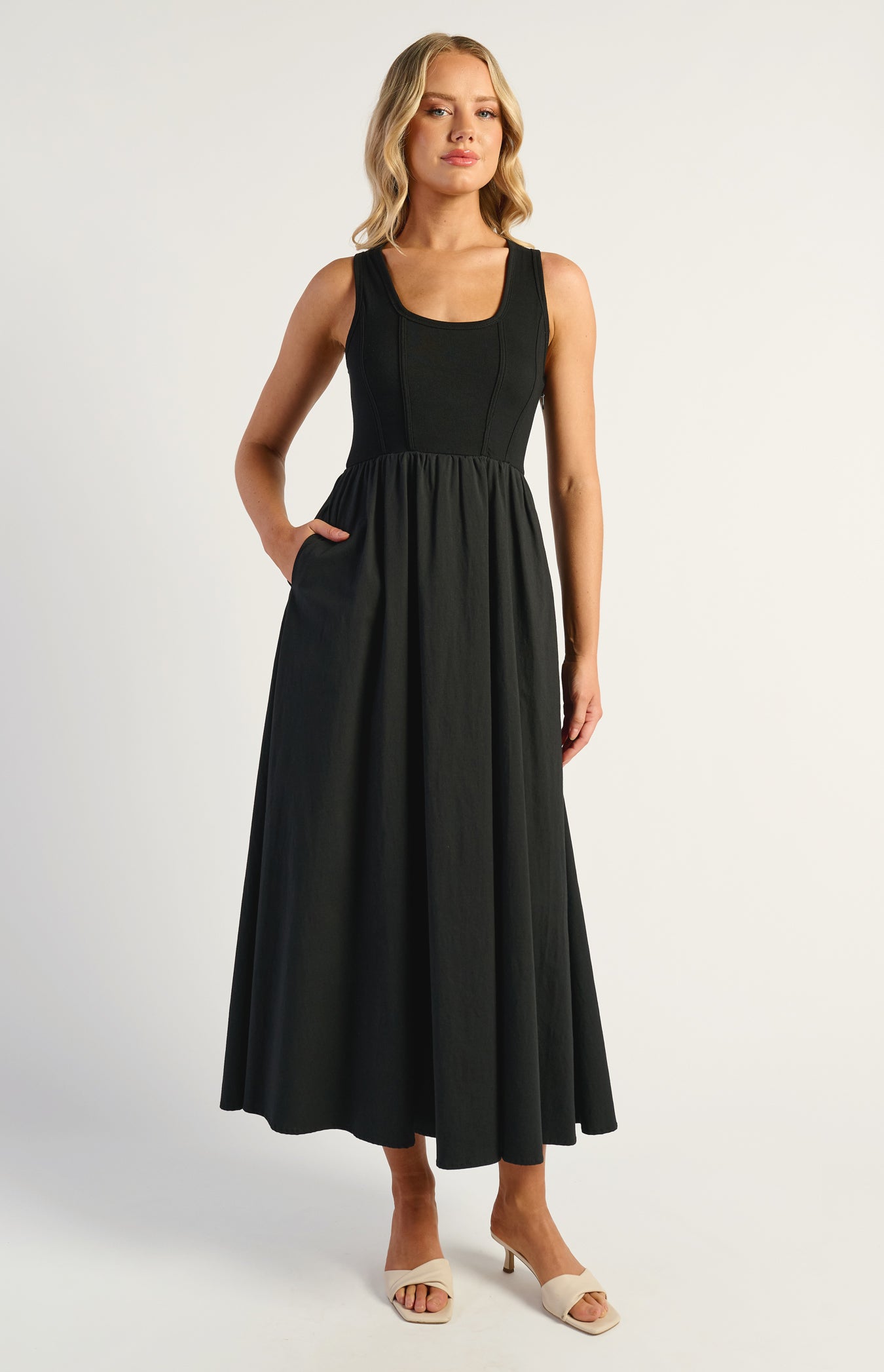 VALENTINA DRESS - Black