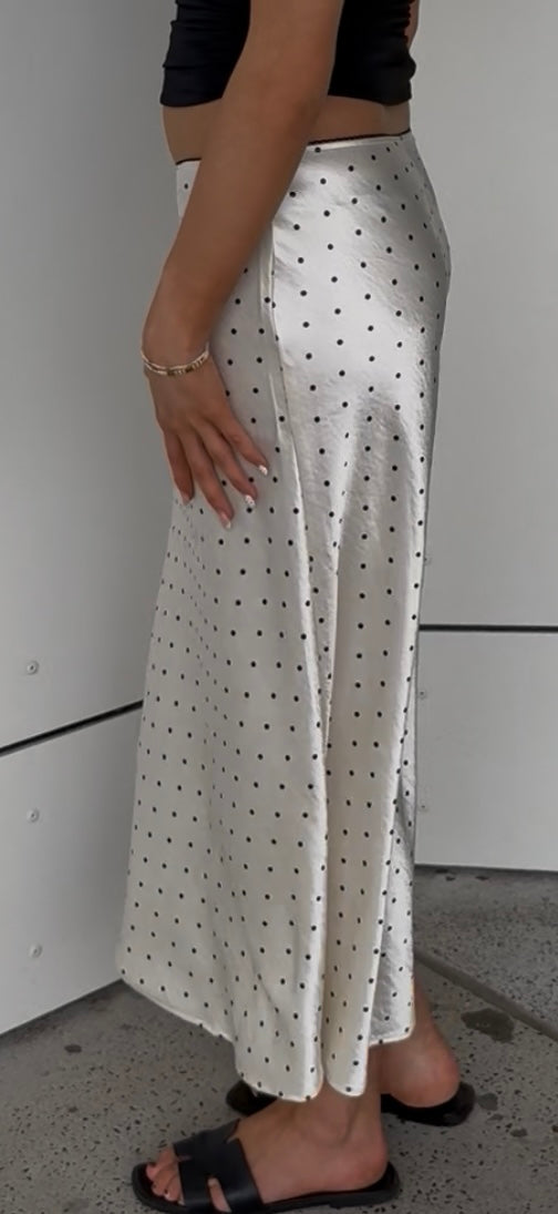 REMI SILKY SKIRT - Polka Dot