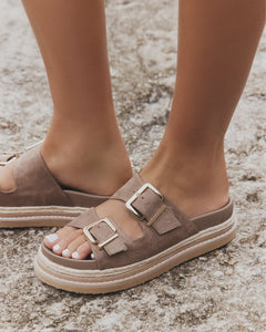BILLINI ALDER PLATFORM SLIDE - Fawn Suede