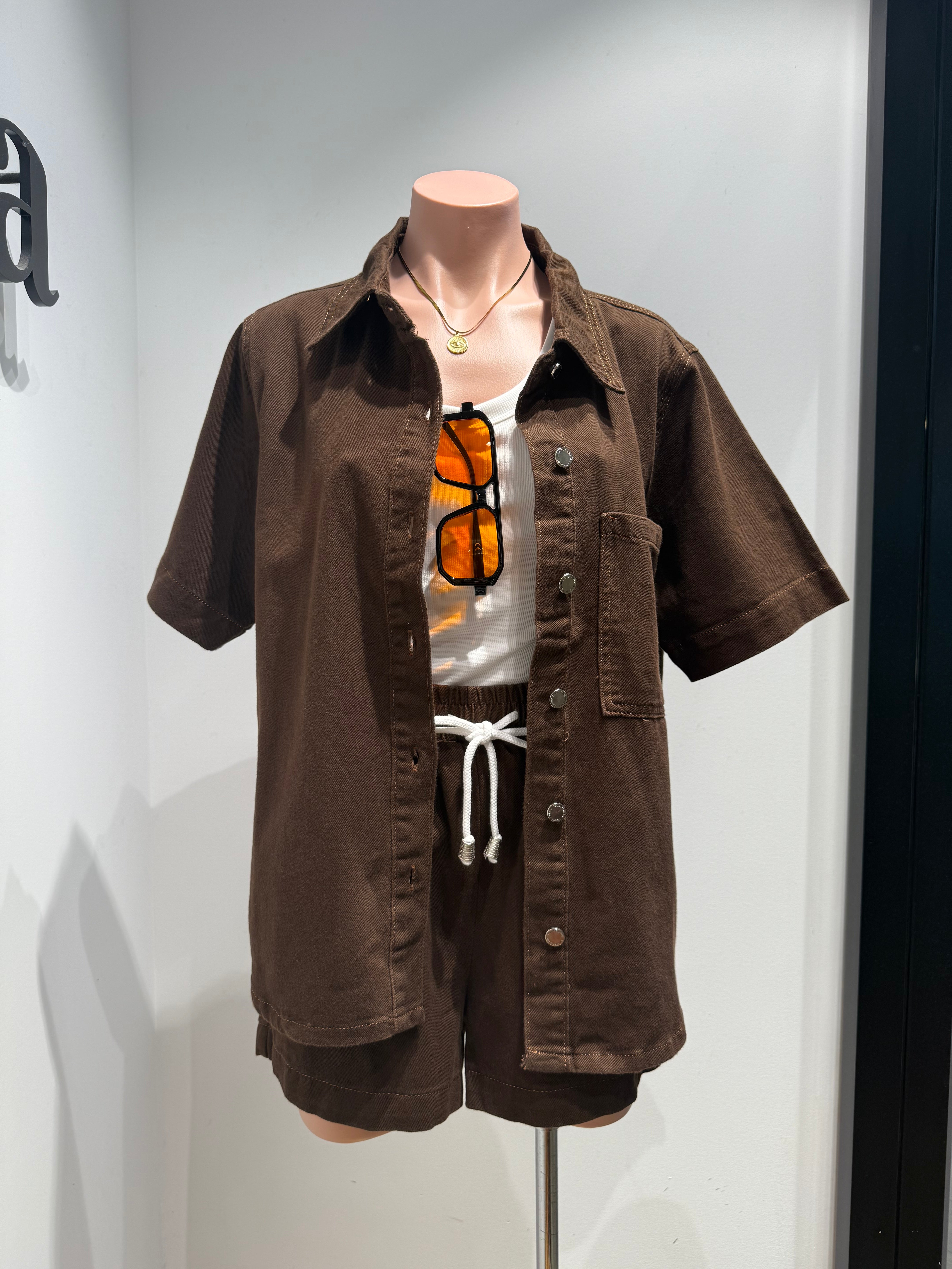 MILA DENIM SHORTS - Chocolate