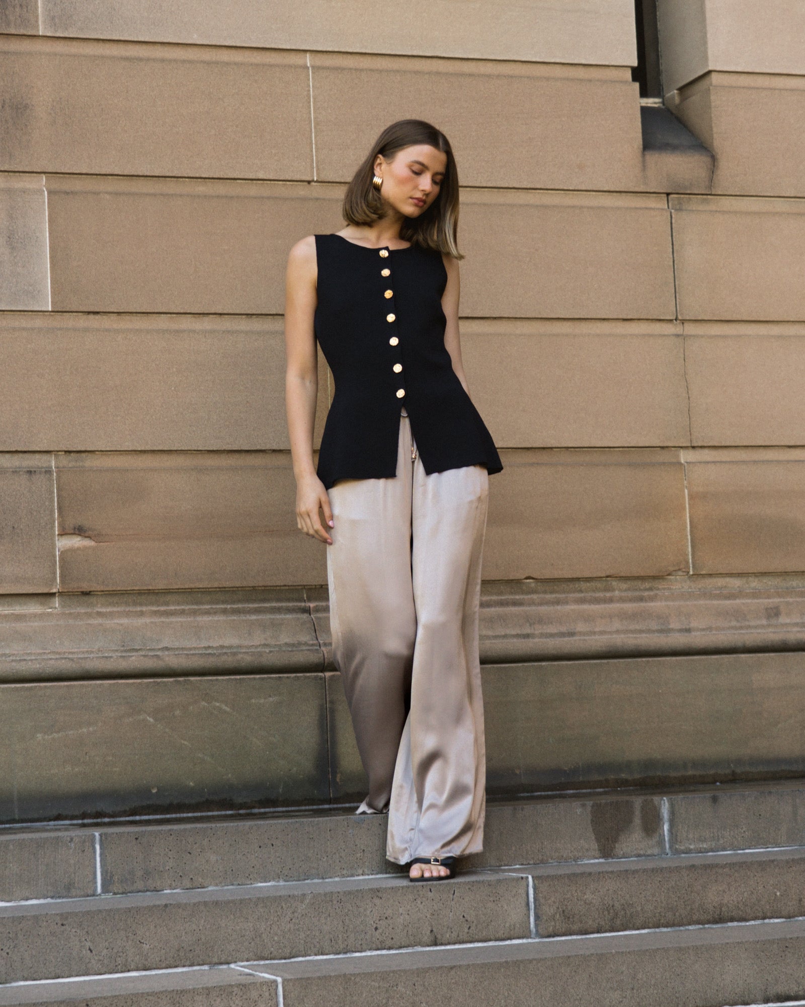 ARIA VEST - Black