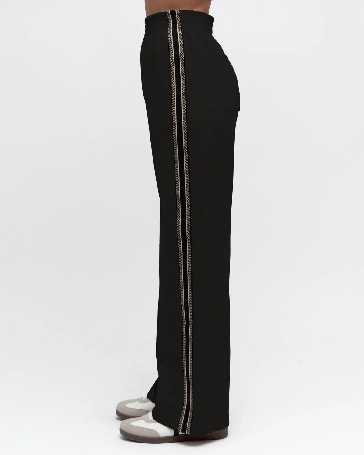LUCI ELEVATED TRACK PANTS - Black