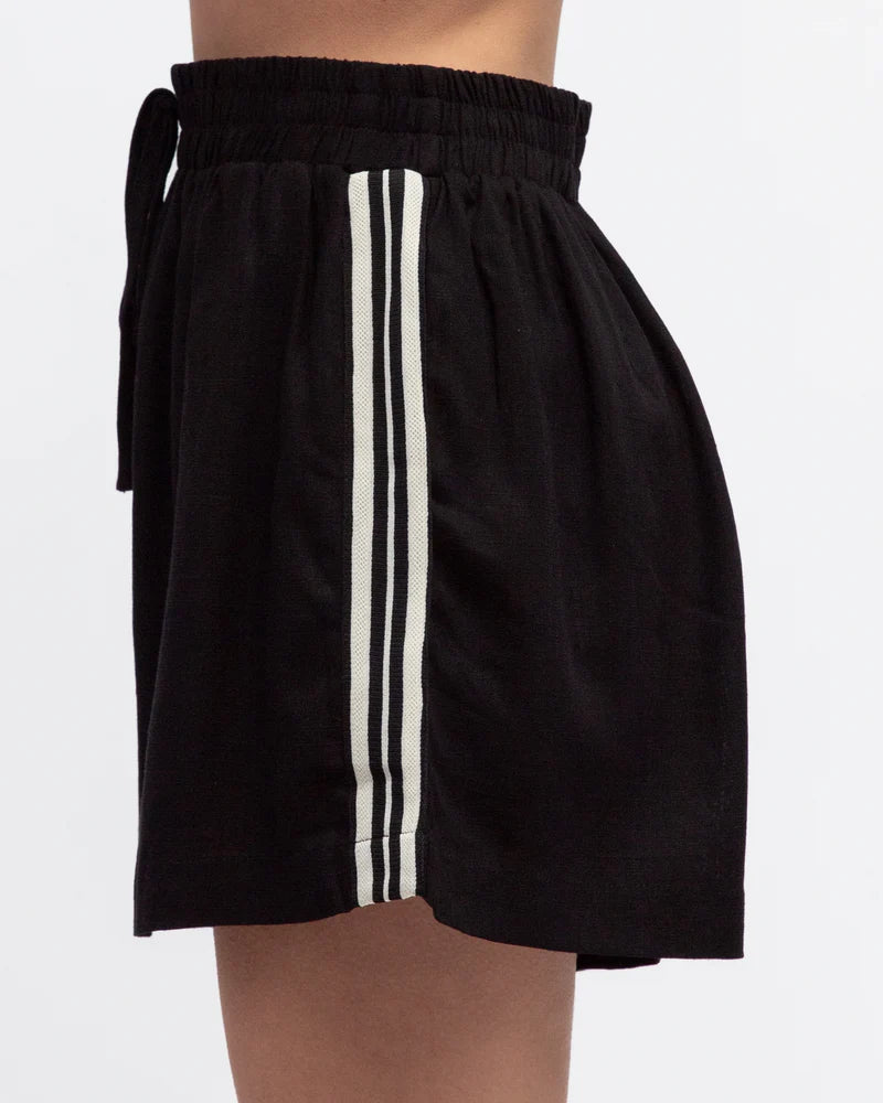 VERITY ELASTIC WAIST SHORTS - Black