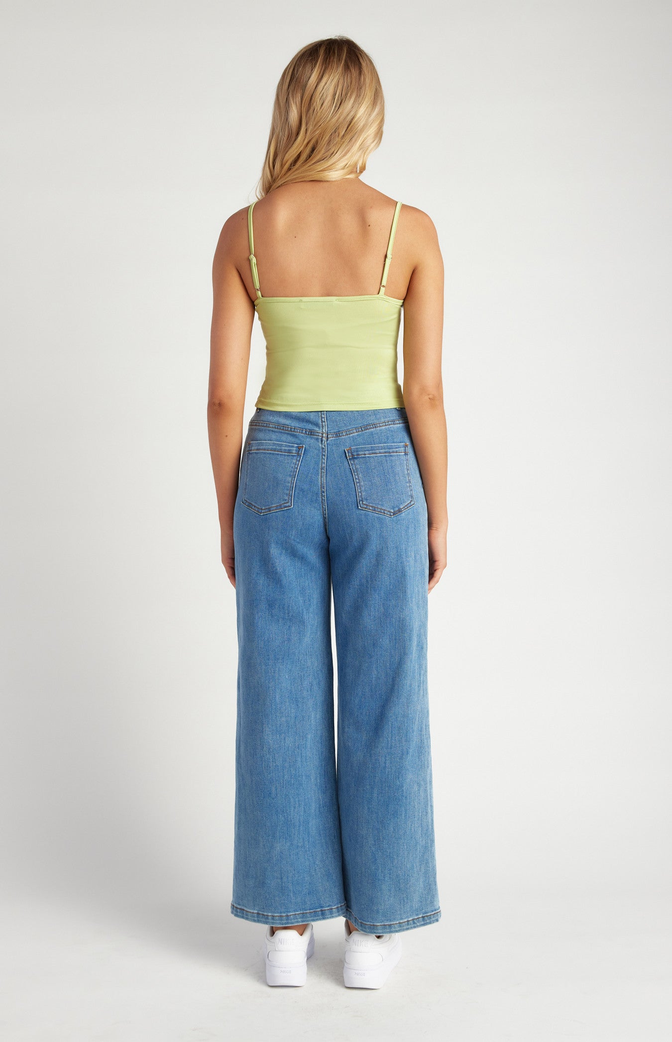 SALMA CROCHET TOP - PISTACHIO